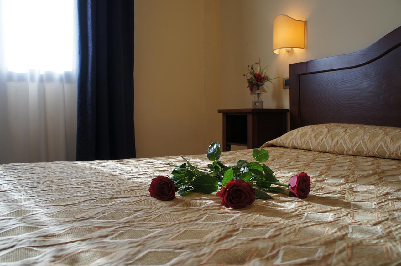 Hotel Albatros Calenzano Dış mekan fotoğraf