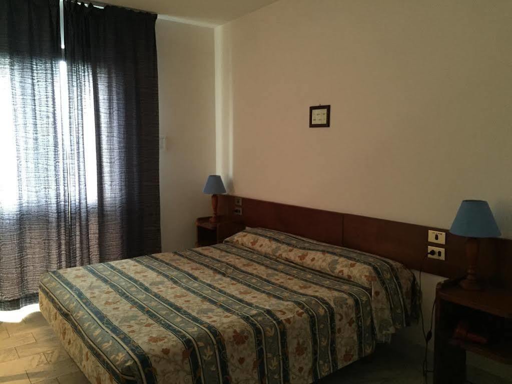Hotel Albatros Calenzano Dış mekan fotoğraf